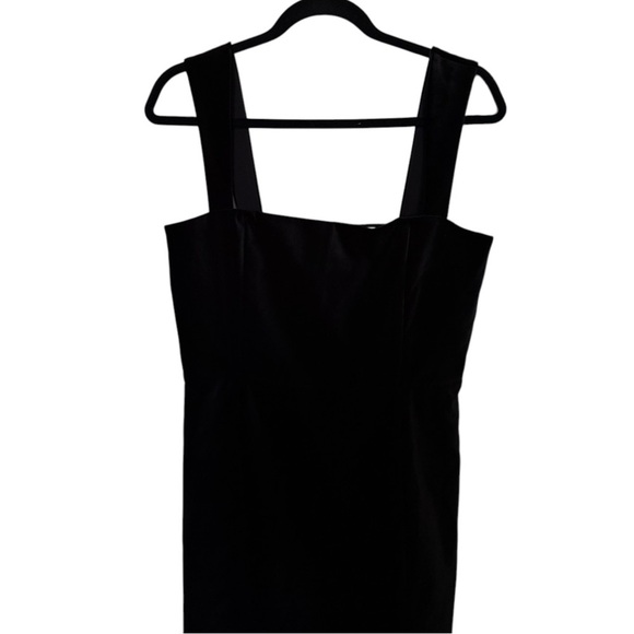 Alice + Olivia Taylum Velvet Mini Dress - Picture 4 of 8